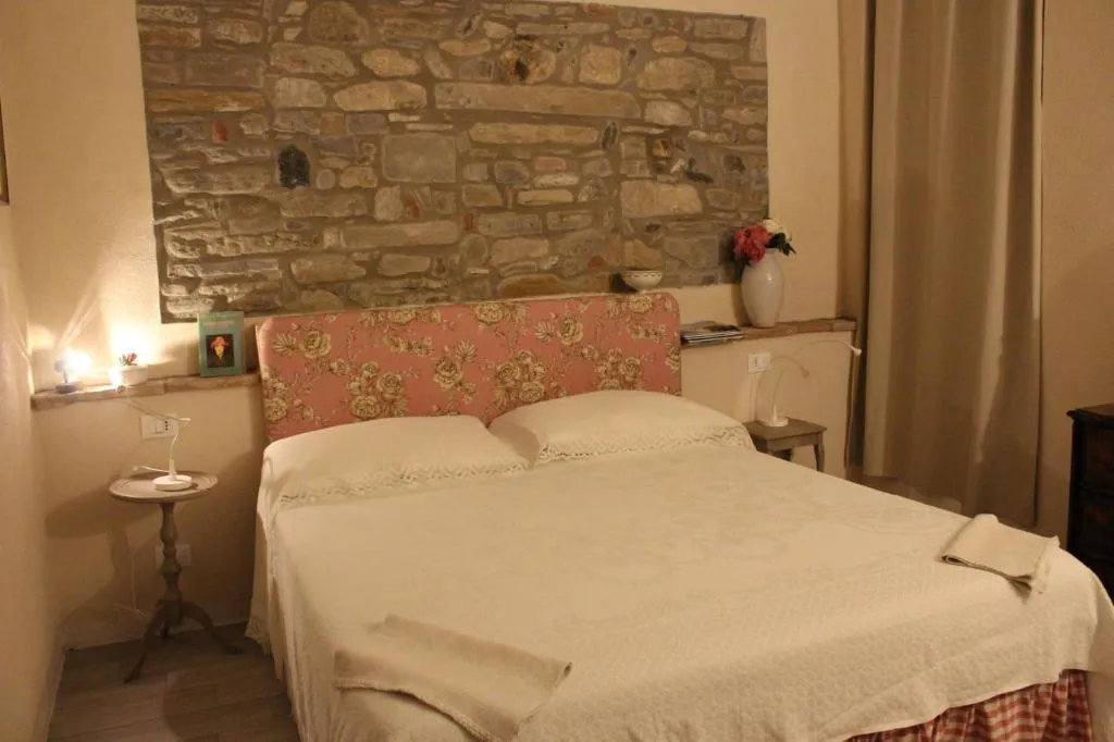 Camera Matrimoniale, agriturismo Uva Matta a Vigolzone (foto 3)