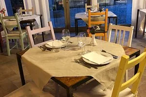 Sala allestita per una cerimonia all'agriturismo Uva Matta